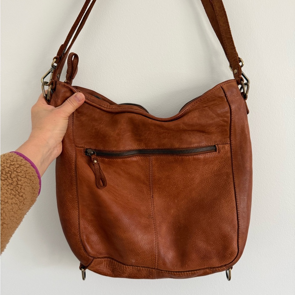 Elegant Brown Woven Leather Shoulder Bag - Picture 3 of 6